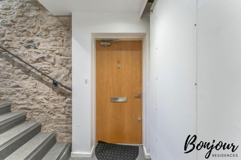 Spacious 2Br-2Ba - Grassmarket - Free Parking By Bonjour Residences Edinburgh Exterior foto