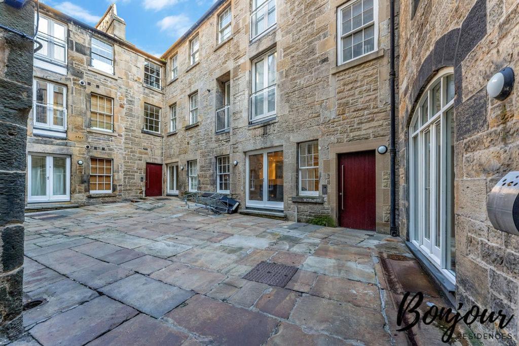 Spacious 2Br-1Ba - Grassmarket - Free Parking By Bonjour Residences Edinburgh Exterior foto