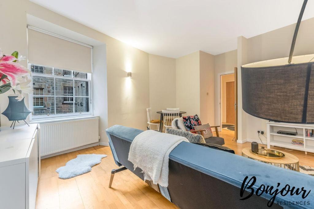 Spacious 2Br-2Ba - Grassmarket - Free Parking By Bonjour Residences Edinburgh Exterior foto